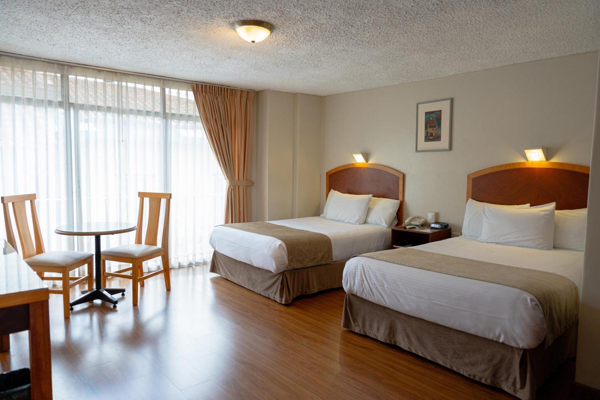 Hotel Santa Monica Cuenca Buitenkant foto