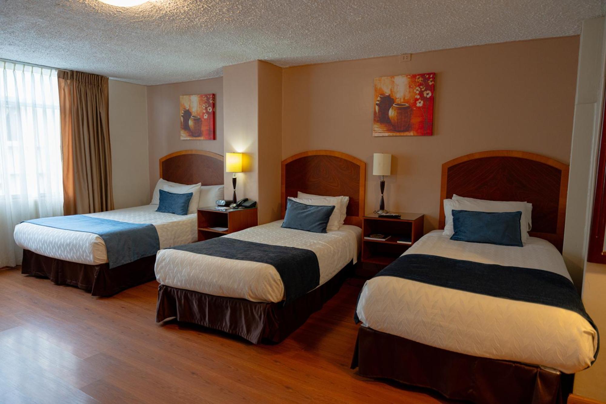 Hotel Santa Monica Cuenca Buitenkant foto