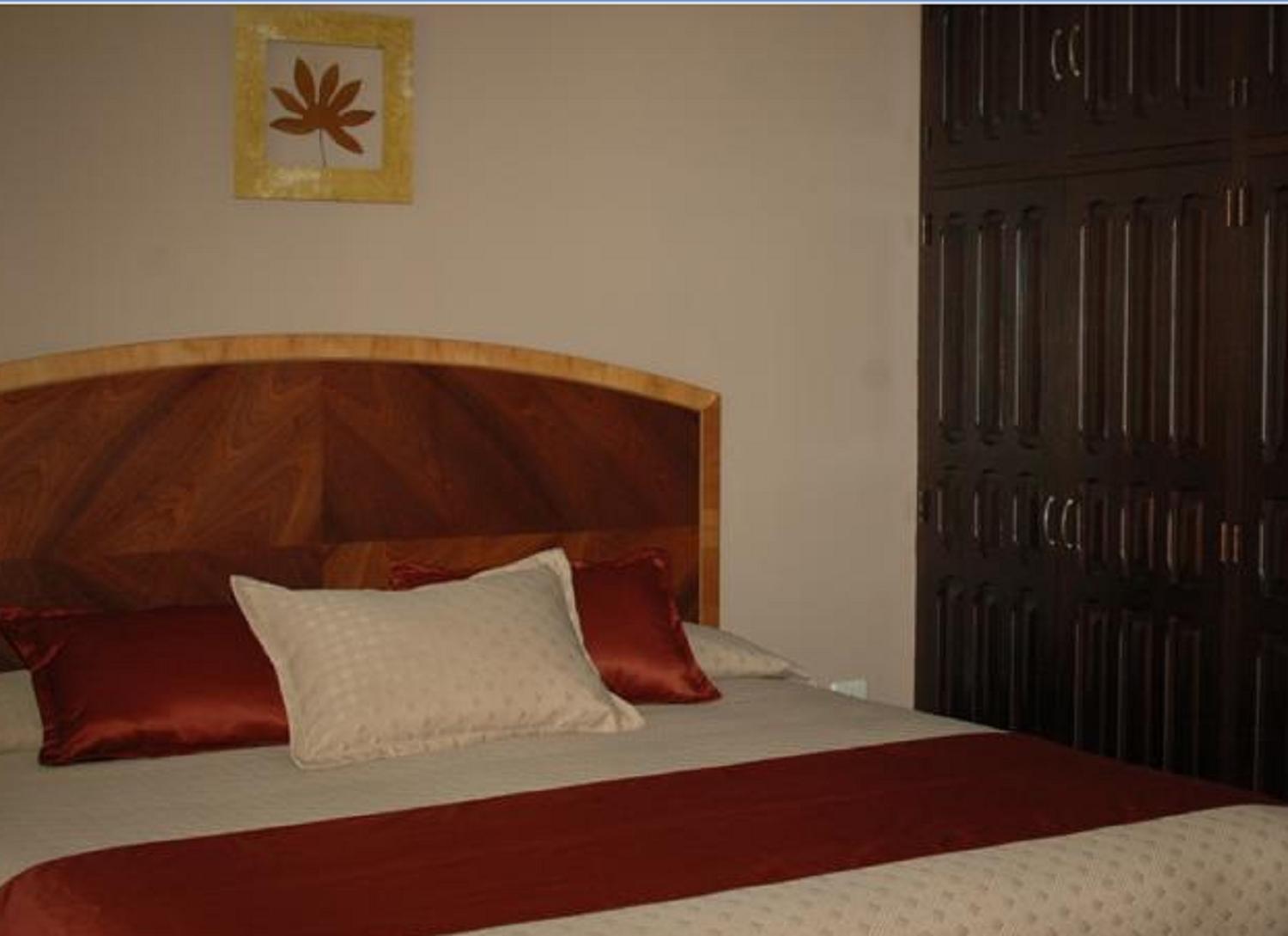 Hotel Santa Monica Cuenca Buitenkant foto